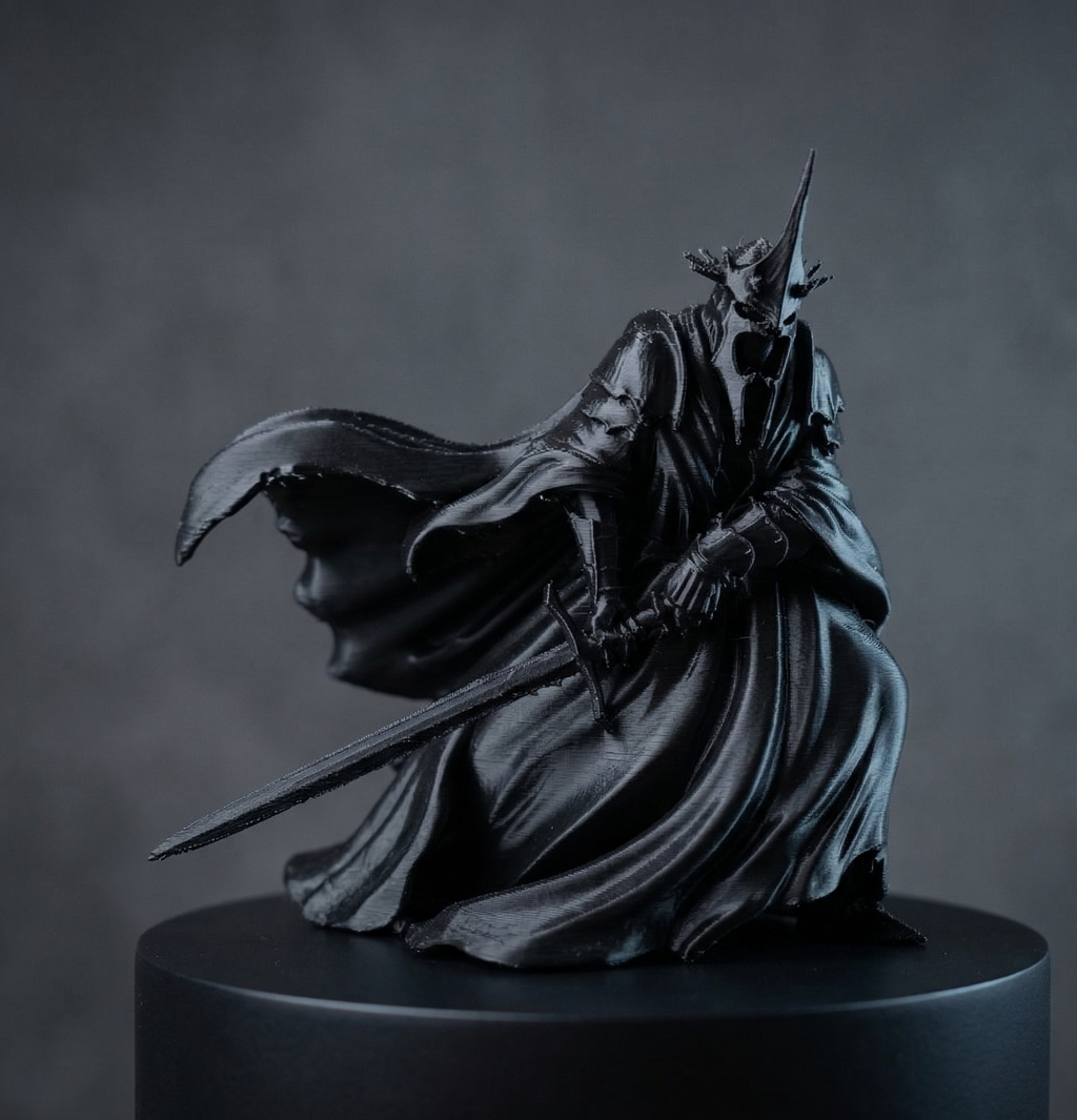 Mroczna Figurka Nazgul (Czarnoksiężnik z Angmaru) – Kolekcjonerski Detal 10 cm