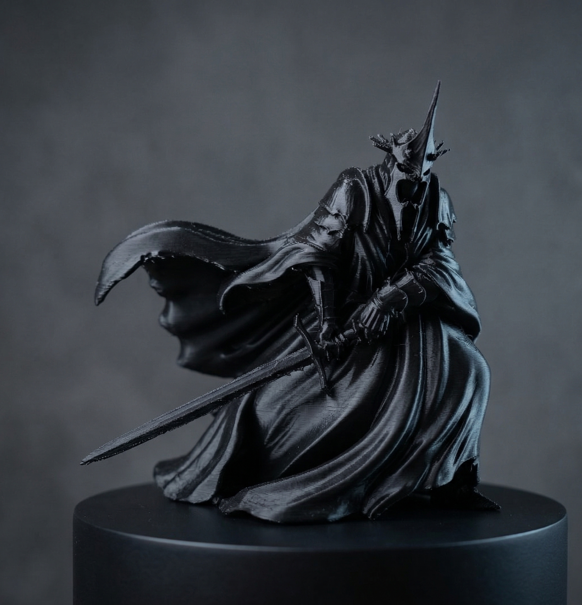 Mroczna Figurka Nazgul (Czarnoksiężnik z Angmaru) – Kolekcjonerski Detal 10 cm