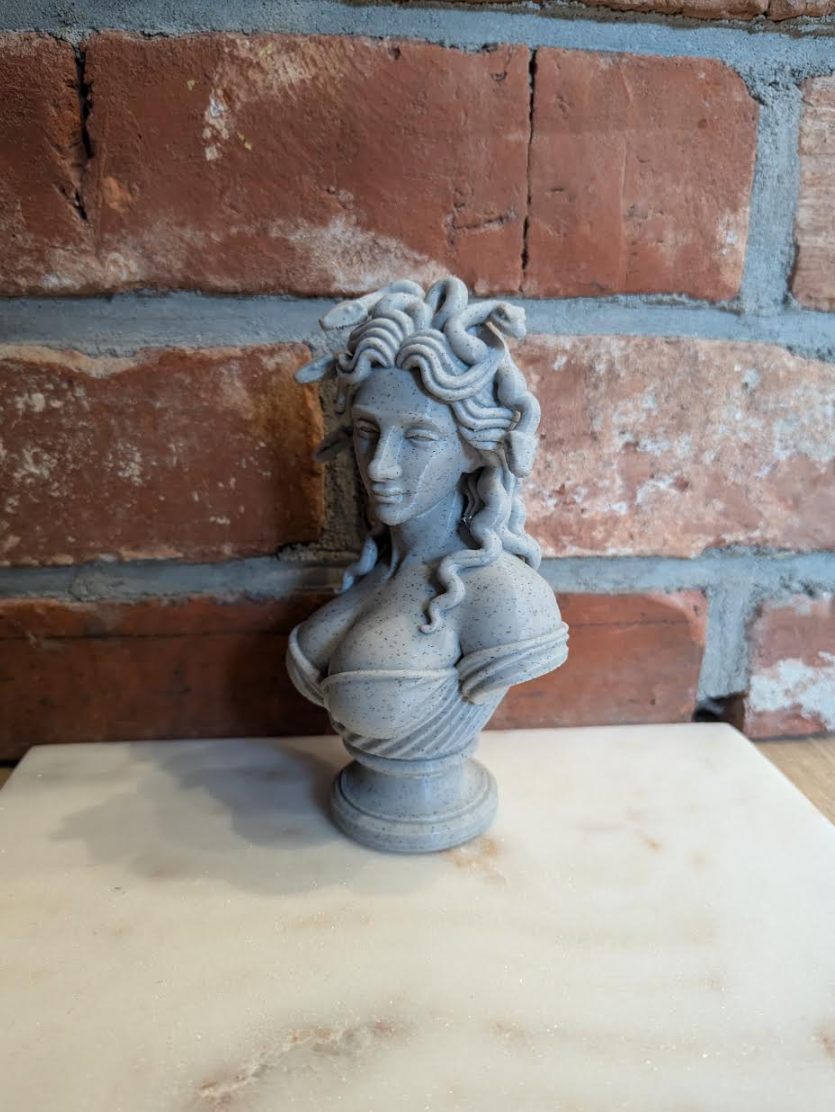 Popiersie Meduzy – Ekskluzywna Figurka Dekoracyjna 15 cm