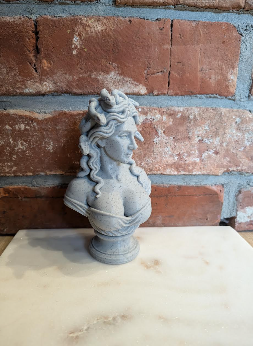 Popiersie Meduzy – Ekskluzywna Figurka Dekoracyjna 15 cm