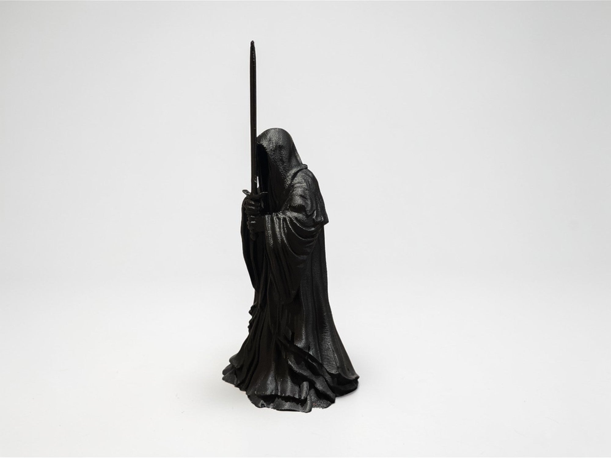 Figurka Nazgûl z Mieczem – Upiór Pierścienia 16 cm